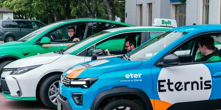 Wynajem auta do taxi - Toyota Corolla, Camry, Lexus, BYD